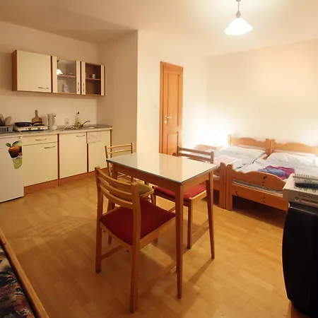 Privat Lucia Nova Lesna