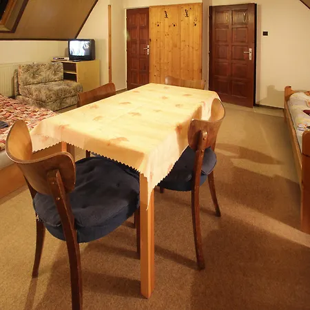 Quarto em Acomodações Particulares Privat Lucia *